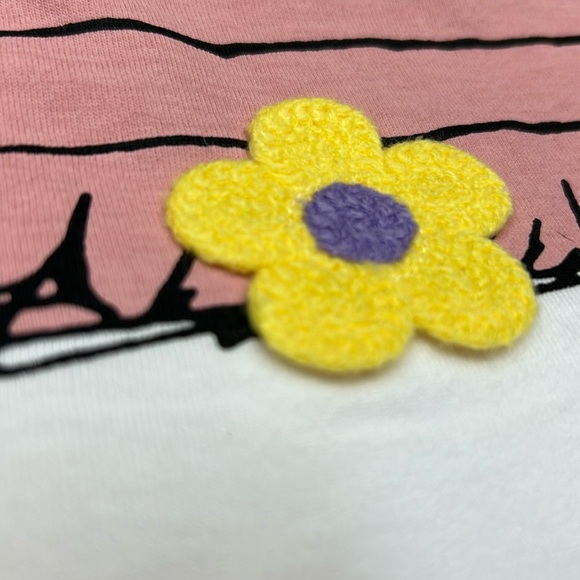 Comfy and cute Snoopy with crochet flowers top NWT! Size M - Picture 8 of 14